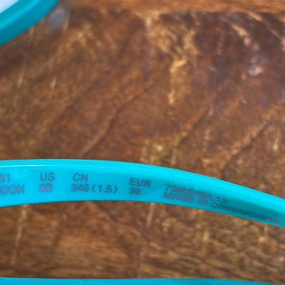 Coach Striped Landon Flip Flop With Bow - Picture 6 of 6